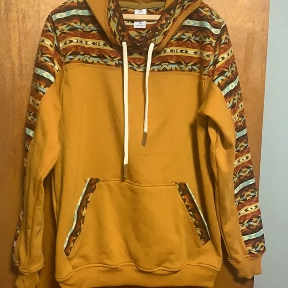 sweater - Picture 1 of 3